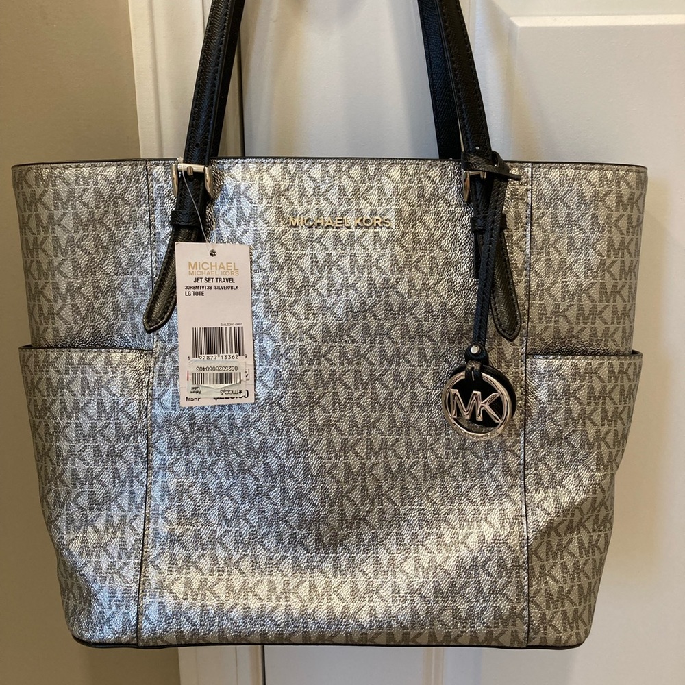 Like New Michael Kors Tote